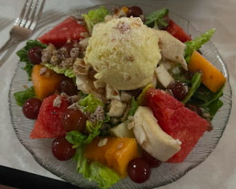 Island Hotel & Restaurant signature dishes Hearts of Palm Salad
Crab Bisque
Fresh Catch of the Day